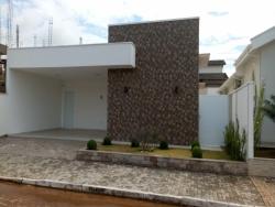 Casa para Venda em Pouso Alegre - 1