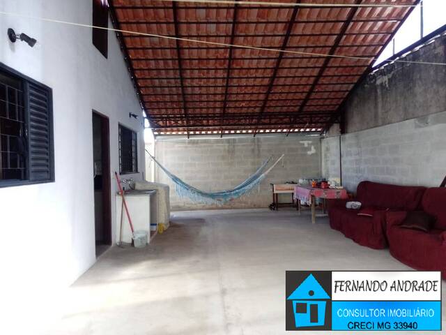 #1699 - Casa para Venda em Pouso Alegre - MG
