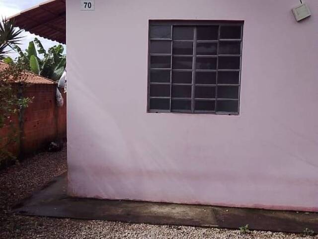 #2002 - Casa para Venda em Pouso Alegre - MG - 1