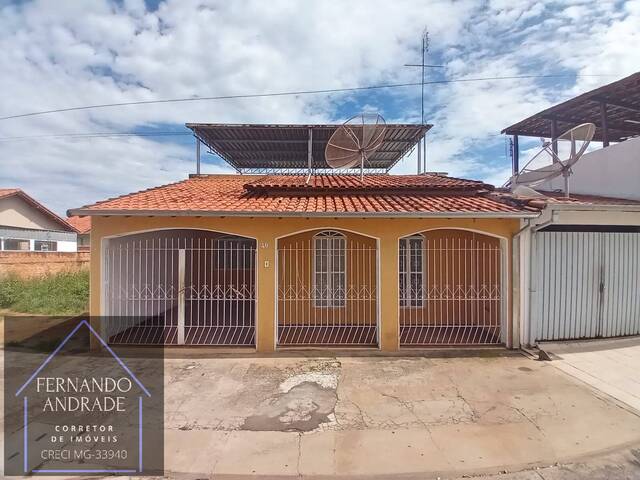 #1962 - Casa para Venda em Pouso Alegre - MG - 1