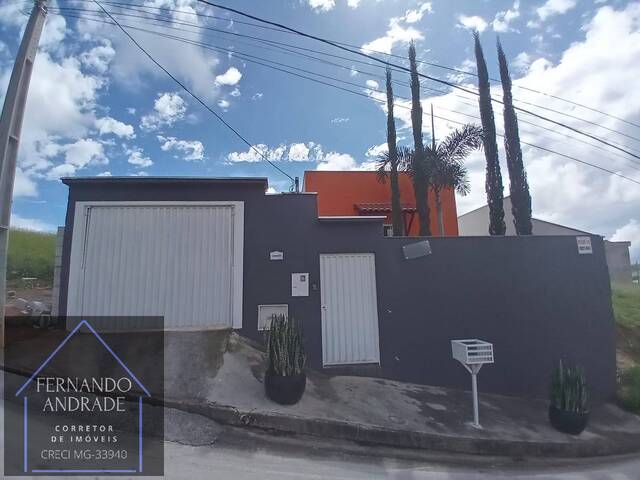 #2066 - Casa para Venda em Pouso Alegre - MG