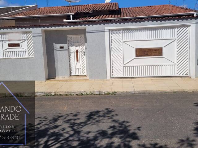 #2758 - Casa para Venda em Pouso Alegre - MG - 1