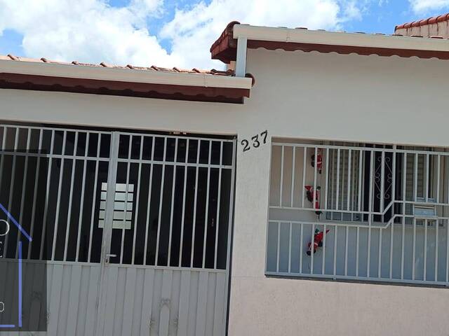#3060 - Casa para Venda em Pouso Alegre - MG - 1