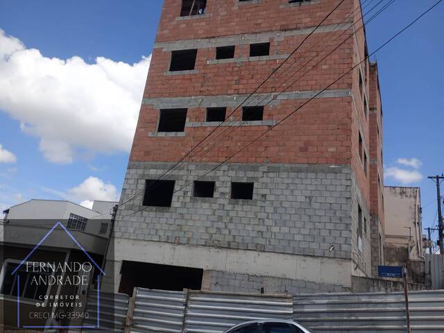 #3221 - Apartamento para Venda em Pouso Alegre - MG - 2
