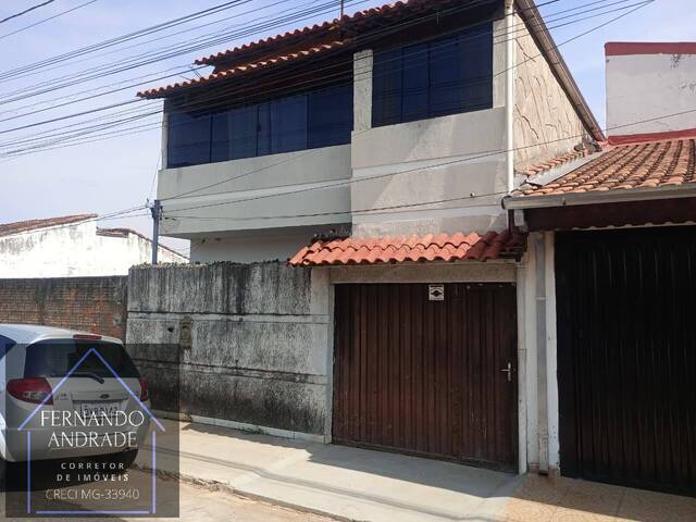 Sobrado para Venda em Pouso Alegre - 2